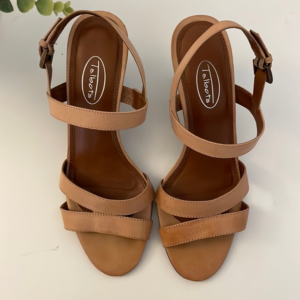 Talbots Tan Heels-Size 7